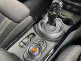 弊社お客様より頂いた下取車やデモカーが在庫の殆どを占めています。車の経歴や整備記録が分かり、ご安心してお車をお選び頂ける正規ディーラーならではのラインナップでございます。