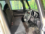 運転席シート廻りは使用感も少なく、良好な状態となっています。丁寧に使われていたことがよくわかりますね。