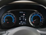 シンプルで見やすいメーターです。