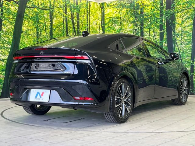 トヨタ プリウス 2.0 Z の中古車詳細 (12,374km, アティチュード