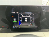 視認性のいい大型スピードメーター