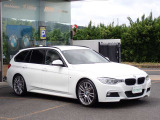 BMW在庫保有台数常時100台以上!ご来店の際はBMW本店(厚木市下荻野140-1)にご来店ください!弊社自慢の全天候型ショールーム!BMW在庫保有台数常時100台以上ございます!
