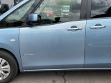 助手席側フロントドア中古品に交換してます・・【 O U T L E T 車 】・・内外装現状販売お車です。