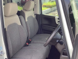 軽自動車とは思えない車内空間の広さです!是非一度ご体感ください☆