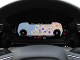 メーターパネル内に高解像度の液晶ディスプレイを配置。ディスプレイ内に地図が表示され、ナビゲーションの確認の際にドライバーは視線の移動を少なくすることができます。