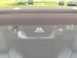 【トヨタセーフティセンス】走行中に前方の車両等を認識し、衝突しそうな時は警報とブレーキで衝突回避と被害軽減をアシスト。より安全にドライブをお楽しみいただけます。