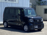 LEDヘッドライトを装備しています。LEDヘッドライトはとても明るく、雨の日や夜間走行も安全・安心です。オートライトコントロール付きで周囲の明るさに応じて自動で点灯・消灯します。