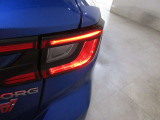 SUBARUのアイデンティティー、コの字型LEDテールランプ!