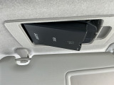 【ETC車載器】スマートインETC搭載!サンバイザーの上に隠れていますので、見た目もすっきりです!抜き忘れに注意してね♪料金所での手間を解消します。通行券を取る際幅寄せに気を使う必要もありません。