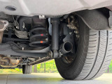 お車を安心してお乗りいただく為には、足回りの定期点検が欠かせません。サービスサポート(有償保証)では無料点検もご提供しており、安心のカーライフをお過ごしいただけるサポート体制が整っています。