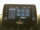いまや必須装備「ナビゲーション」搭載!知らない場所にスイスイッとドライブ。もう、これなしではハンドルを握れませんね!でも運転中の操作は危険ですのでご注意ですね☆