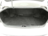 とても広々、大きな開口部の荷室スペースです。大きな荷物も楽々収納出来ちゃいます。
