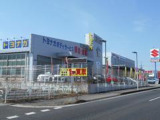 ★広々展示場!常時50台の在庫車を展示してあります。またトヨナガ全店1500台の在庫も全て見れます!★