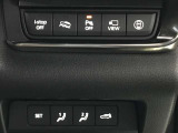 運転席回りのスイッチで安全装備のON/OFFも簡単に!