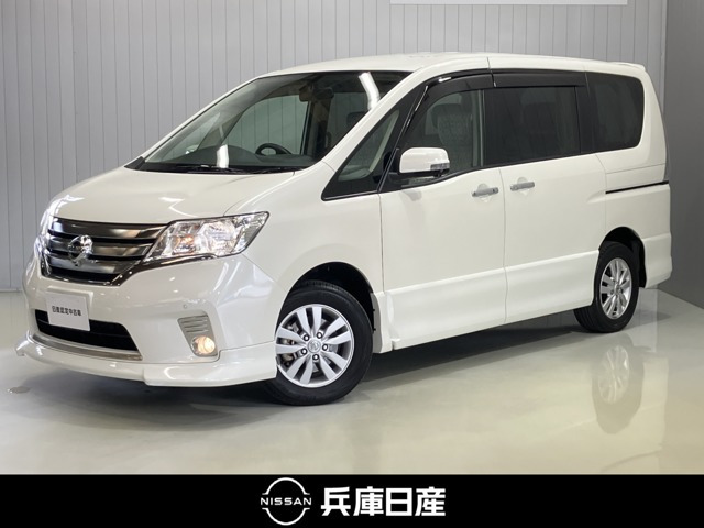 セレナ 2.0 ハイウェイスター 4WD 