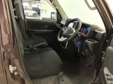 分かりやすく操作しやすい運転席まわりです☆