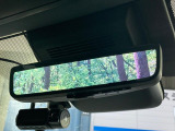 【デジタルインナーミラー】後席の大きな荷物や同乗者で後方が確認しづらい時でも安心!カメラが撮影した車両後方の映像をルームミラー内に表示。クリアな視界で状況の確認が可能です!