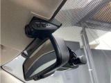 ナビ連動型、前後ドライブレコーダーを装備。万が一の際に映像を記録し、ナビモニターにて再生、確認を行う事が出来ます。又、駐車監視機能を搭載しておりますので、お車駐車中の当て逃げの際にも自動録画致します