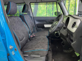 運転席シート廻りは使用感も少なく、良好な状態となっています。丁寧に使われていたことがよくわかりますね。
