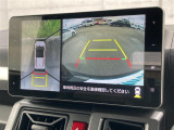 【 全方位カメラ 】上から見下ろしたように駐車が可能です。安心して縦列駐車も可能です♪