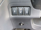 運転席側にはシートヒーターも装備されています!