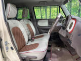 運転席シート廻りは使用感も少なく、良好な状態となっています。丁寧に使われていたことがよくわかりますね。