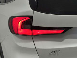 BMW伝統のL字型テールライト