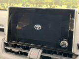 【8インチ ディスプレイオーディオ】大画面のディスプレイはAppleCarPlayやAndroidAutoが利用可能。大きな画面でスマホナビアプリ等が利用いただけます♪
