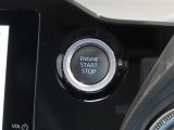 スマートキー装備車なので、キーを取り出さなくてもエンジン始動が可能です。