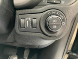AUTOモード対応ヘッドライトスイッチ