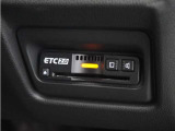 ◆ETC2.0◆進化したドライブ体験。料金収受システムだけだったETCが生まれ変わって、高速道路を賢く使うETC2.0に進化しました。多彩な情報サービスが便利で快適なドライブ体験を提供します。