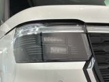 LEDヘッドライトは、点灯の瞬間から最大光量を発揮し、突然暗くなるトンネルなどでの安定感を高めます。