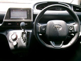 ご購入の車両には、ご納車前に室内の除菌・消臭を施行いたします。※ただし、すべての臭いを消臭できるわけではございませんので、あらかじめご了承ください。