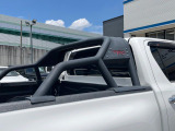 【TRDスポーツバー】人気のTRDスポーツバーを装備!クルマの外観がよりスタイリッシュになり、街中で存在感あふれる1台に♪