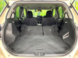 普段のお買い物や通勤、送迎等に十分な荷室スペースを確保しております。セカンドシートを倒すと、大きな荷物の積載も可能です♪