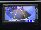 バックモニター付きで、車庫入れやバック時の後方確認をサポート。
