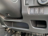 ステアリング下収納