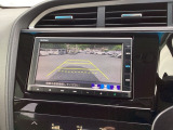 バックモニター付きで、車庫入れやバック時の後方確認をサポート。