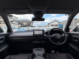 インパネ周りのお写真です。 視界が広く運転もしやすくなっております♪