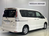セレナ 2.0 ハイウェイスター 4WD 