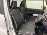 【フロントシート】さまざまな体格の方が快適に運転ができるよう配慮したシートになっております。