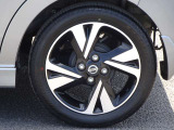 【タイヤ】 【純正15インチアルミホイール】《165/55R15》専用のアルミなのでお車のイメージぴったりですね!