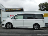 車輌左横になります!ホンダ車のことでしたらぜひ当店へご相談ください!在庫確認や見積のご依頼はいつでも大歓迎です!専任のスタッフがしっかりサポートさせていただきます!