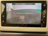 【バックモニター】ガイドライン表示機能付きバックカメラ装着車です。バックでの駐車時など後方の安全確認ができて安心安全です♪