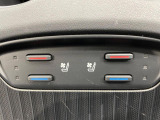 【シートヒーター&ベンチレーション】夏場は涼しい風でお尻や背中の熱やムレを防ぎ、冬はエアコンよりも早く温まってポカポカに!季節を問わず快適に過ごせます。