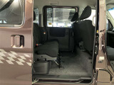 ゆとりある広々とした車内空間は、ドライブを始め買い物やレジャーなど、幅広く活躍します。一人でもみんなとでもお出かけを楽しみましょう!