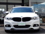 BMW在庫保有台数常時100台以上!ご来店の際はBMW本店(厚木市下荻野140-1)にご来店ください!弊社自慢の全天候型ショールーム!BMW在庫保有台数常時100台以上ございます!
