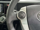 ステアリングスイッチ装備!運転しながら手元でオーディオの操作などができます。