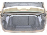 大口なテールゲートは活用の幅を広げてくれます!幅広、低い床面で大きな荷物の出し入れが簡単になります!日々のショッピング、レジャー等、生活を一段上のものにしてくれます!