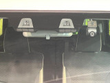 【スズキ セーフティサポート】走行中に前方の車両等を認識し、衝突しそうな時は警報とブレーキで衝突回避と被害軽減をアシスト。より安全にドライブをお楽しみいただけます。